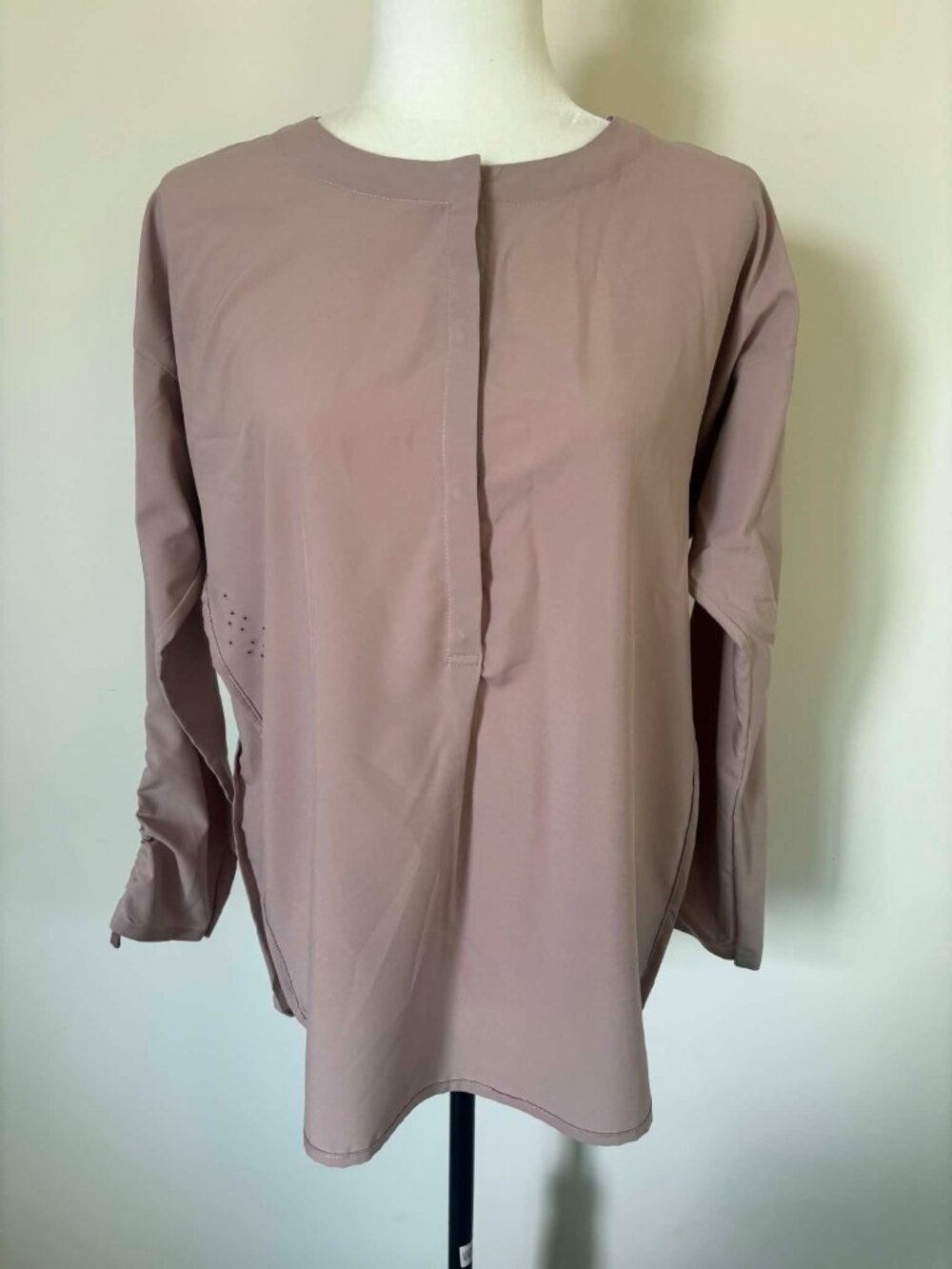 INDYGENA Top Size Medium Half Snap Front Drawstring Sleeves Taupe Casual Outdoor